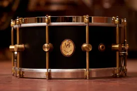 1901 Limited Edition Antique White/Matte Black Steam Bent Maple Snare