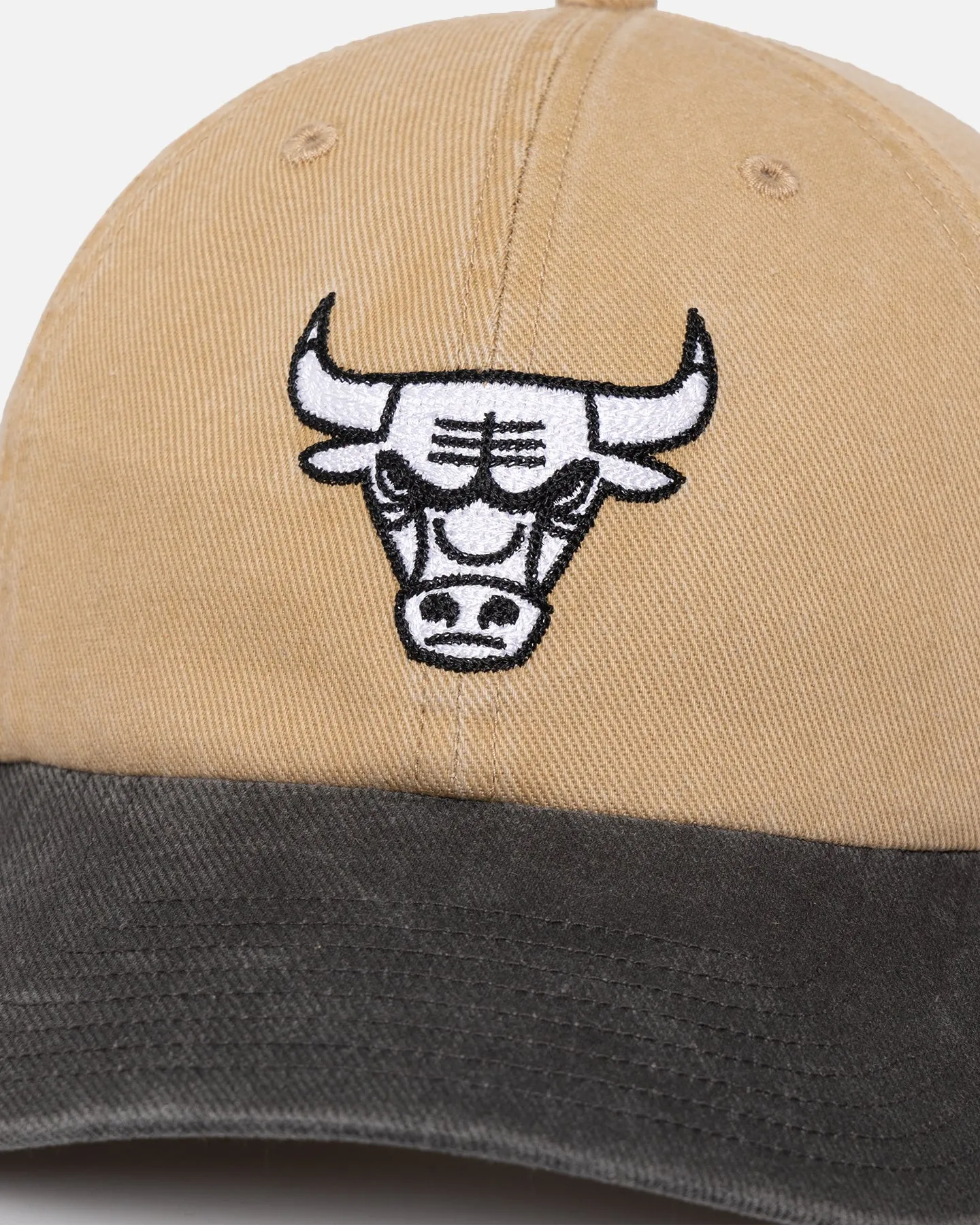 47 Brand Chicago Bulls 47 Clean Up Strapback Khaki