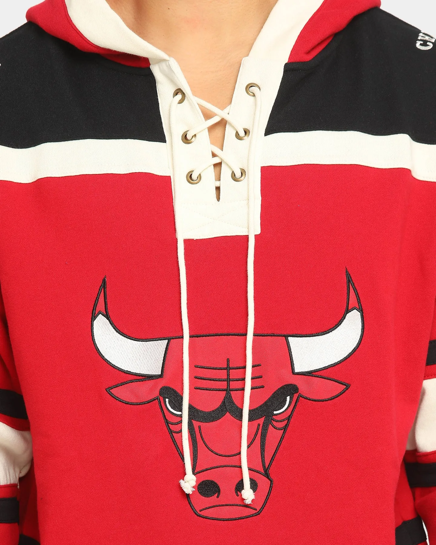 47 Brand Superior Lacer Red Hoodie - Chicago Bulls