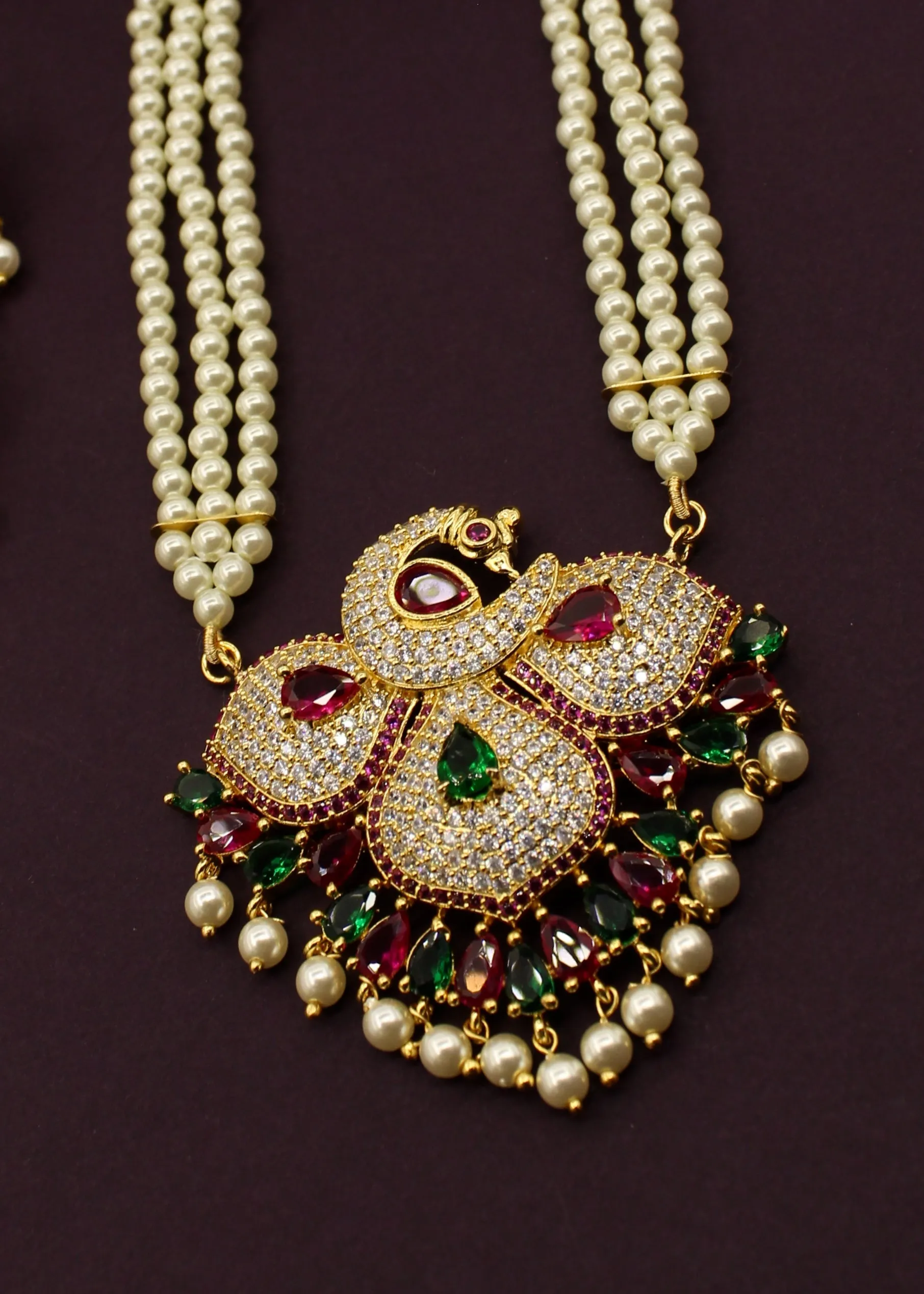 CHARMING PEACOCK NECKLACE