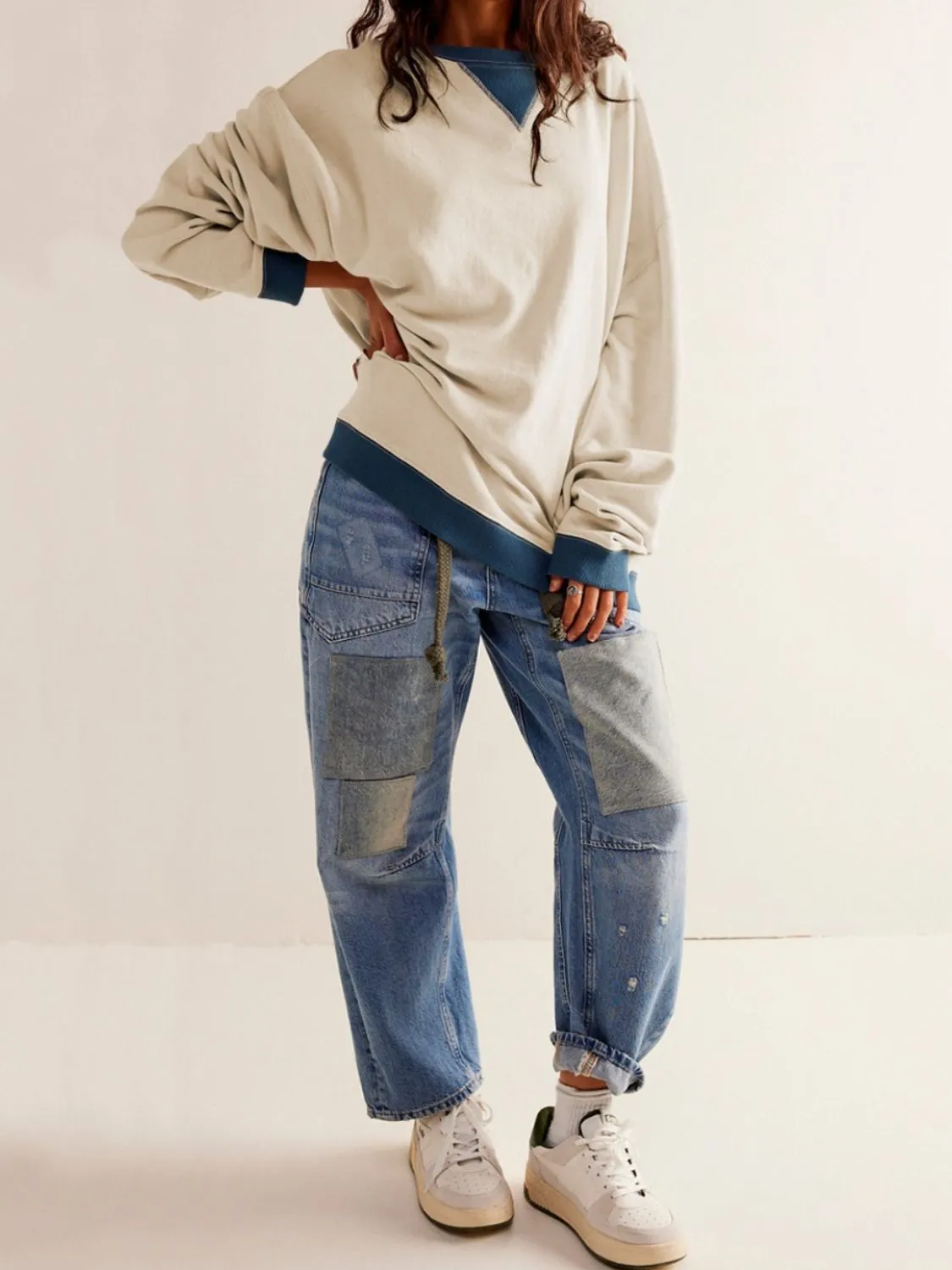 Dropped Shoulder Long Sleeve Sweatshirt with Contrast Detailing