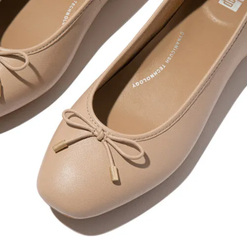 Delicato Bow Soft Leather Ballet Flat in Classic Beige