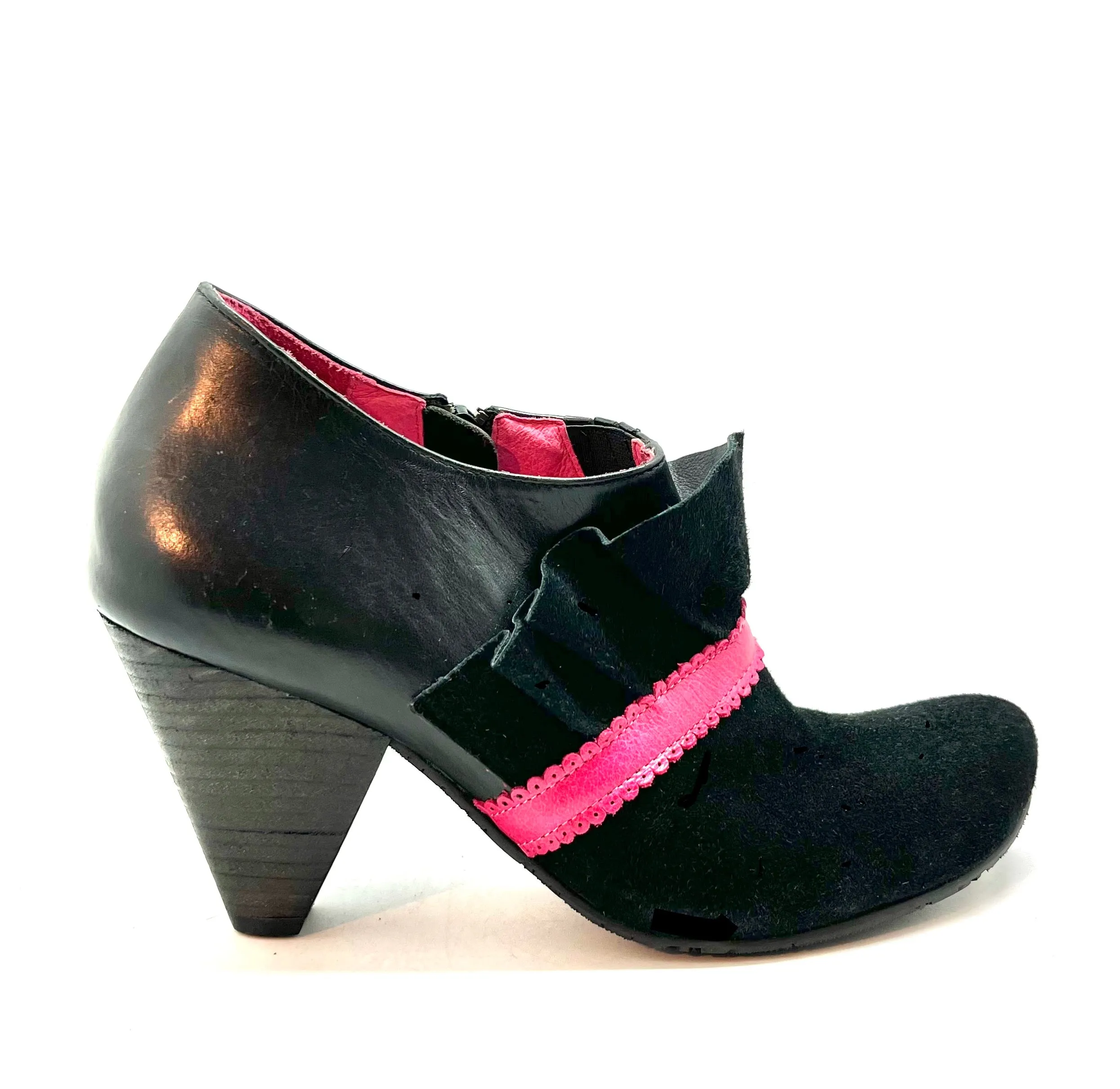 Lapin black fuchsia - last pair 38!